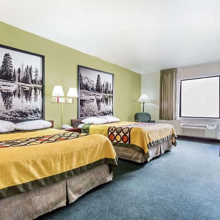 Super 8 by Wyndham Wendover Eksteriør billede
